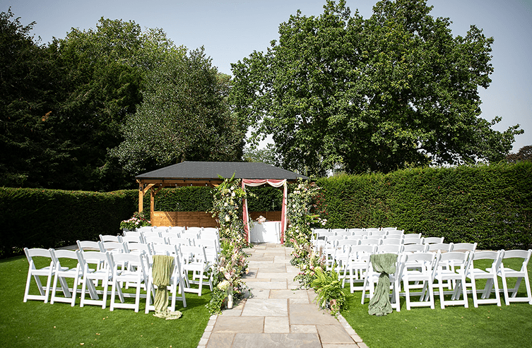 The Classic Wedding Package | Timeless and generous